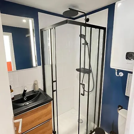 à 6 Mins De L'hypercentre